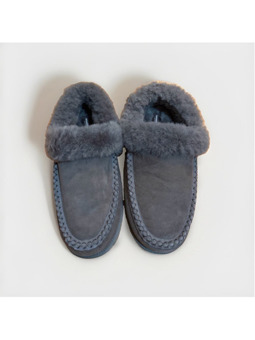 NWOT Manitobah Mukluks Grey Cabin Clogs - Size 10 Women's